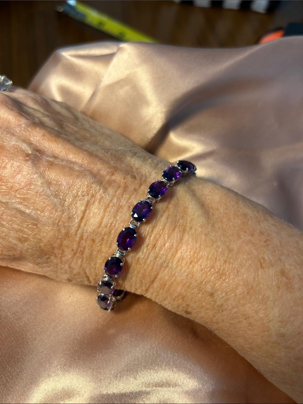 585 White Gold Amethyst Tennis Bracelet - Purple